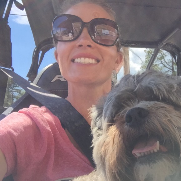 Meet your Posher, Danielle - Picture 1 of 1